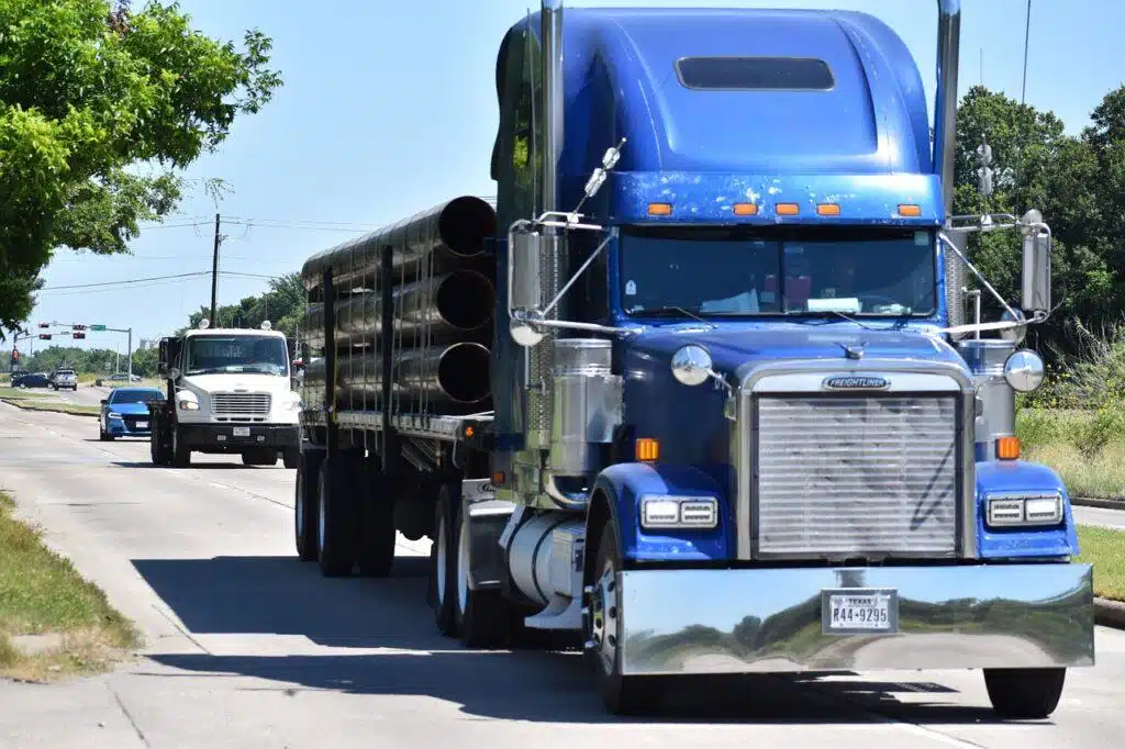 How Much Does A Semi Truck Weigh With Trailer