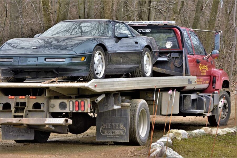 how much weight can a 5 axle dump truck carry