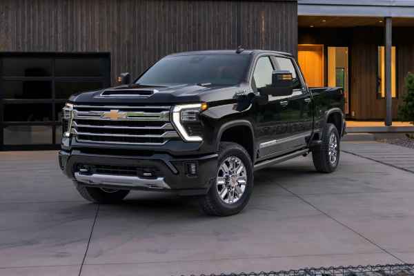 Towing Capacity Chevy Silverado 2025