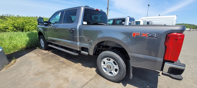 Half-Ton vs Three-Quarter Ton for Towing