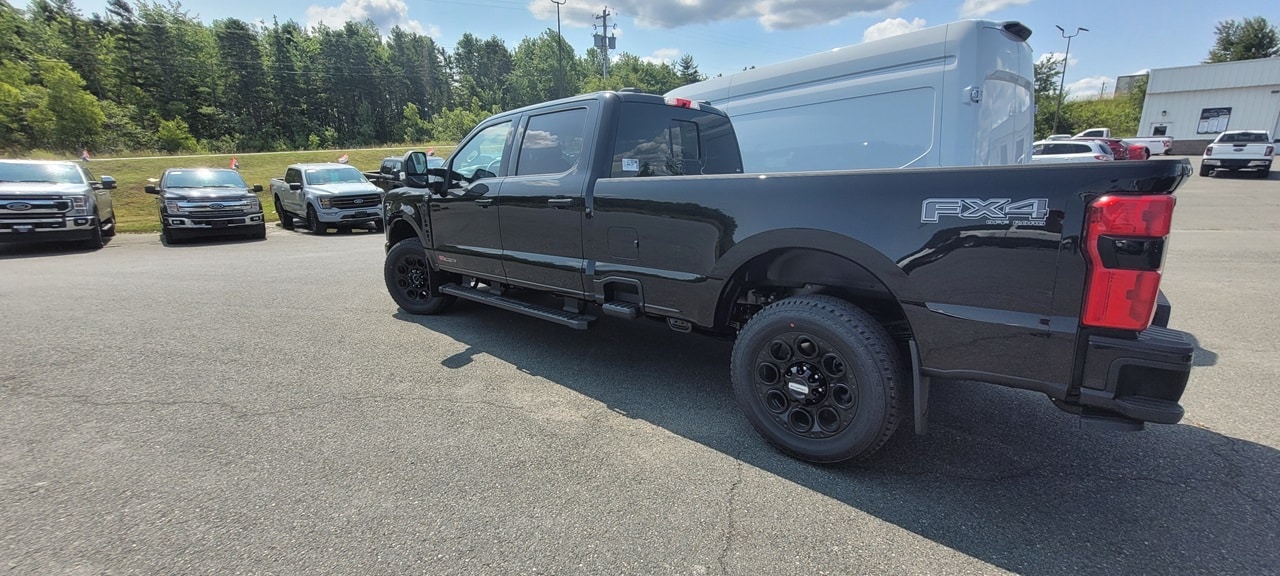 2025 3500 HD Truck Towing Chart & MPG Guide Truck Report Geeks