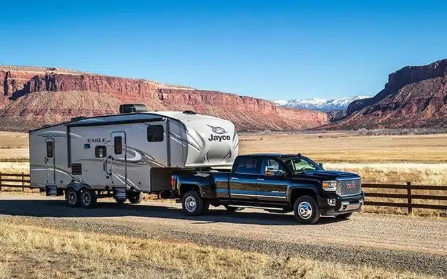2500 vs 3500 Trucks for Fifth-Wheel Towing